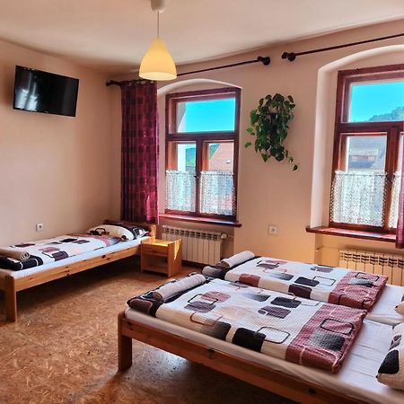 Apartamenty I Pokoje Goscinne "Wacus" Srebrna Góra Exterior foto