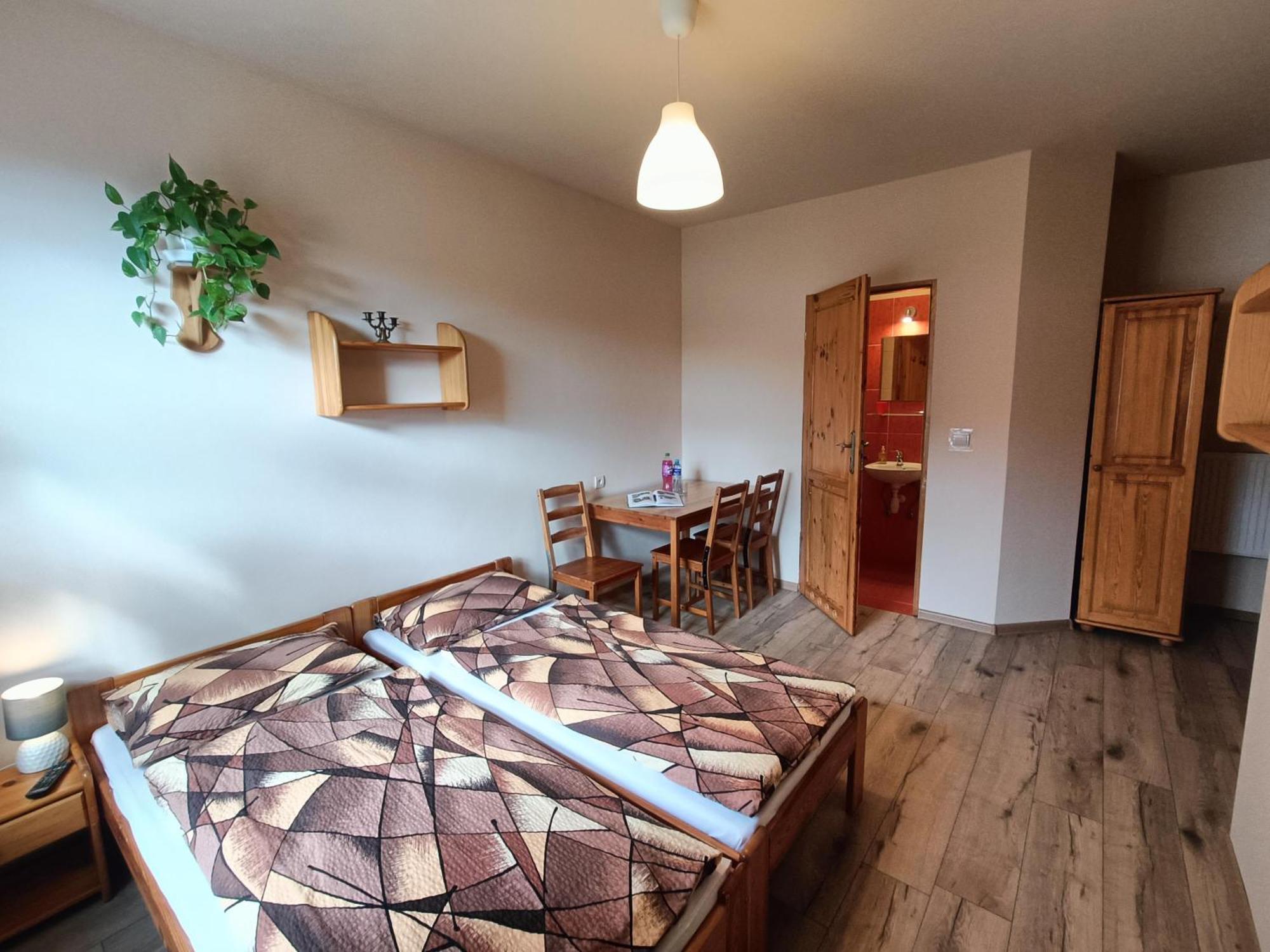 Apartamenty I Pokoje Goscinne "Wacus" Srebrna Góra Exterior foto