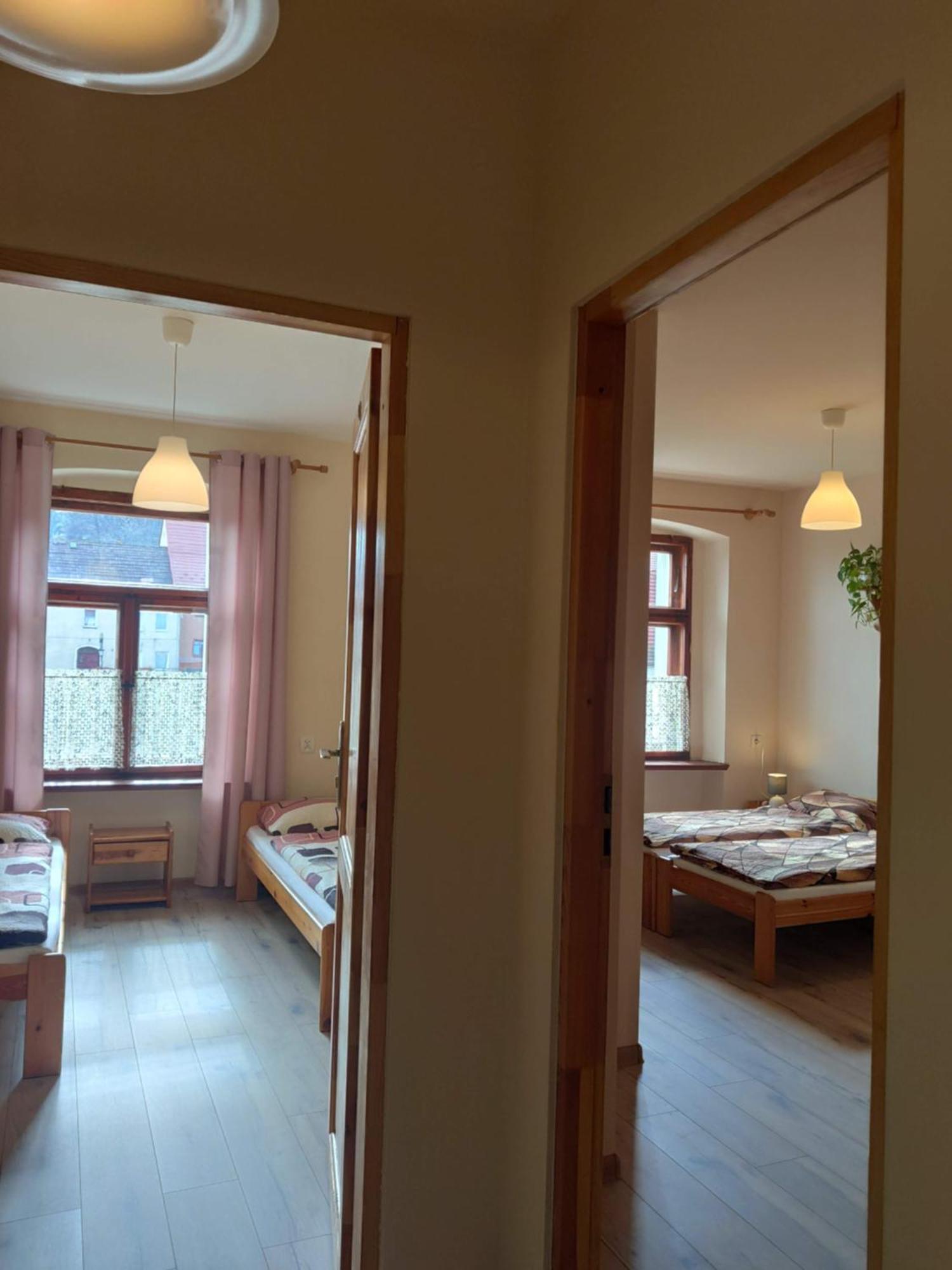 Apartamenty I Pokoje Goscinne "Wacus" Srebrna Góra Exterior foto